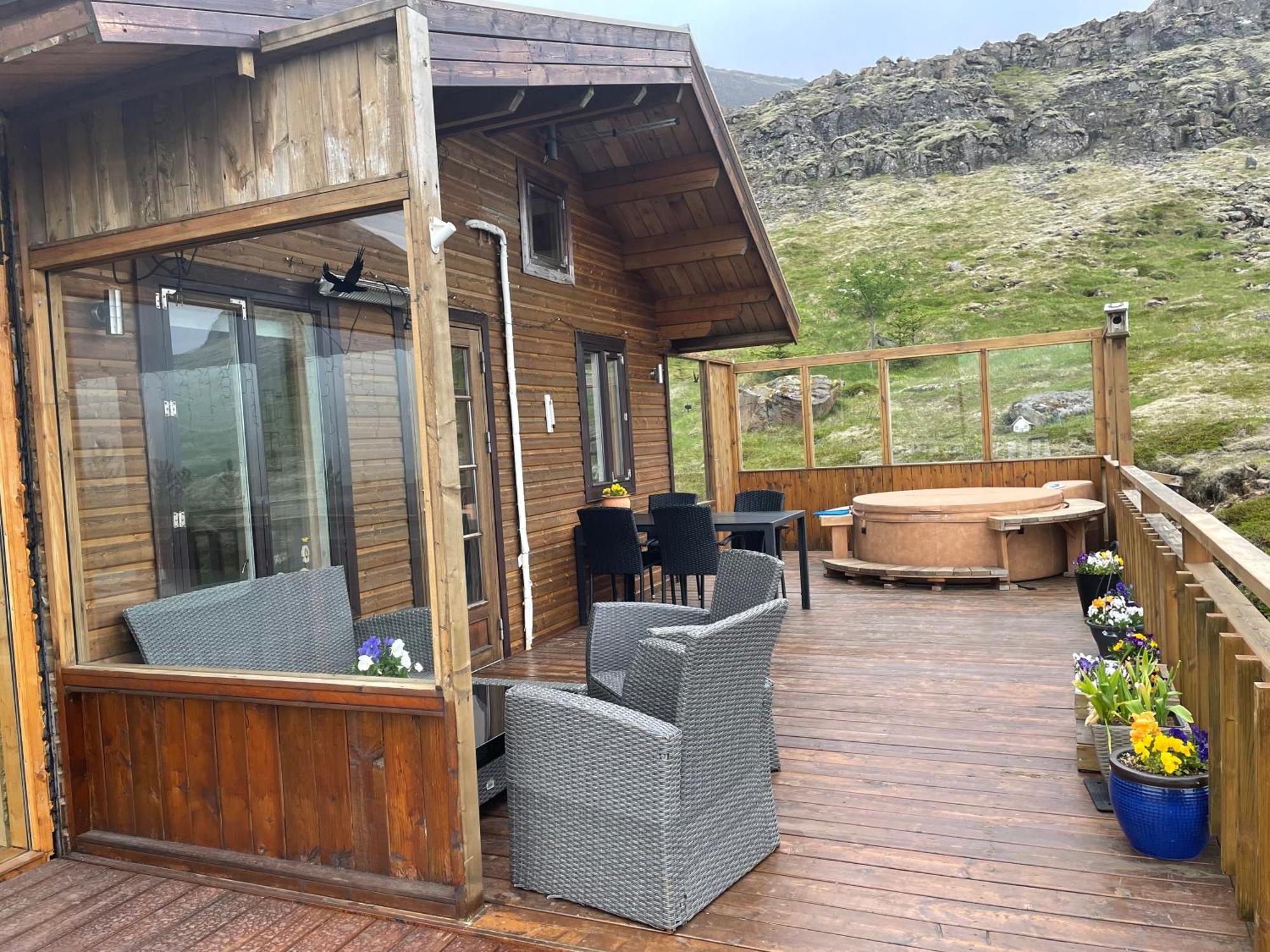 Icelandic Lake House อากราเนส ภายนอก รูปภาพ